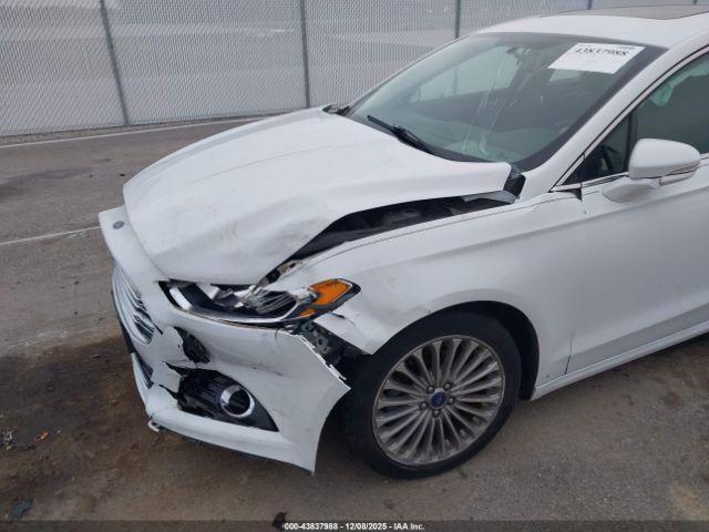 Ford Fusion Titanium Image 16