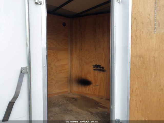 Cargo Mate 16  Enclo E-lite Image 7