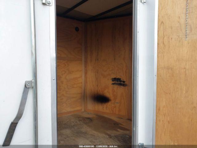 Cargo Mate 16  Enclo E-lite Image 7