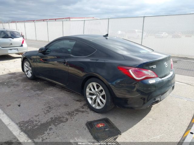 Hyundai Genesis 2.0t Image 13