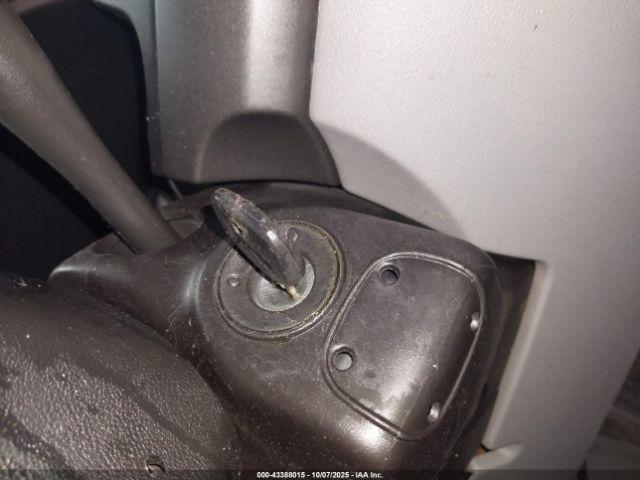 Chevrolet Cobalt Ls Image 5