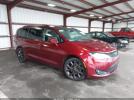 Chrysler Pacifica Touring L Image 1