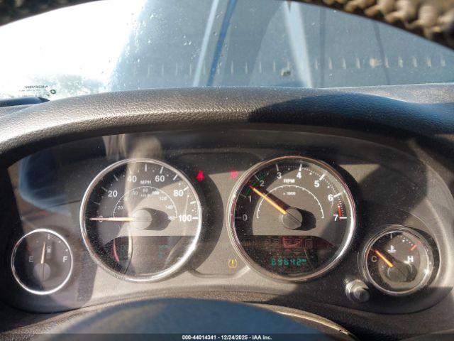 Jeep Wrangler Altitude 4x4 Image 4