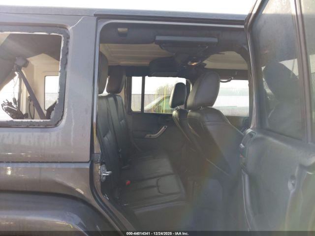 Jeep Wrangler Altitude 4x4 Image 12