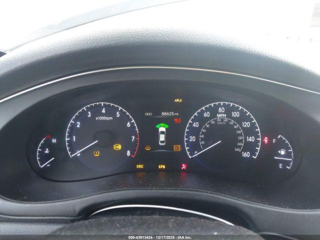 Hyundai Genesis 3.8 Image 6