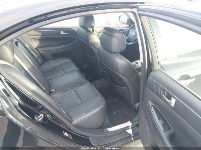 Hyundai Genesis 3.8 Image 11