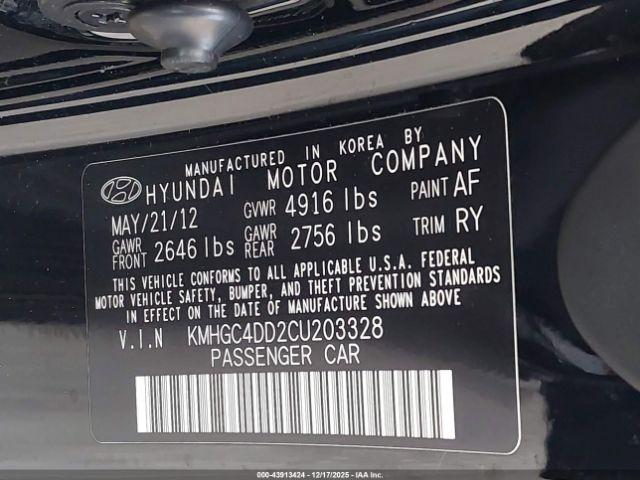 Hyundai Genesis 3.8 Image 8