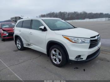  Salvage Toyota Highlander