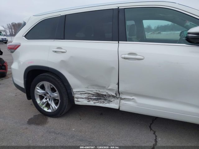 Toyota Highlander Limited V6 Image 13