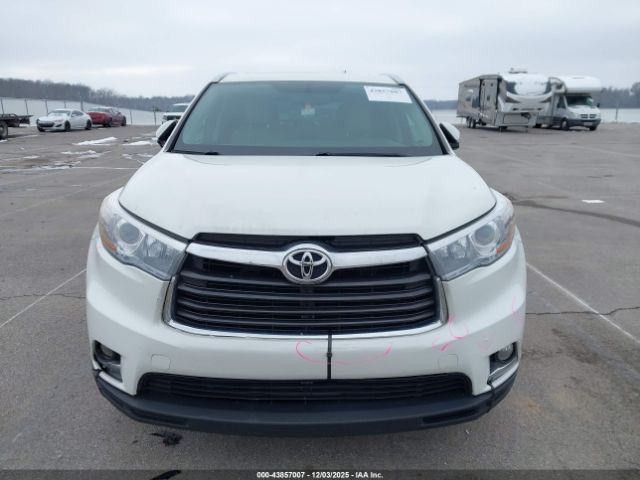 Toyota Highlander Limited V6 Image 16