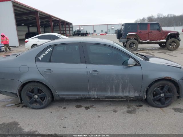 Volkswagen Jetta Image 16