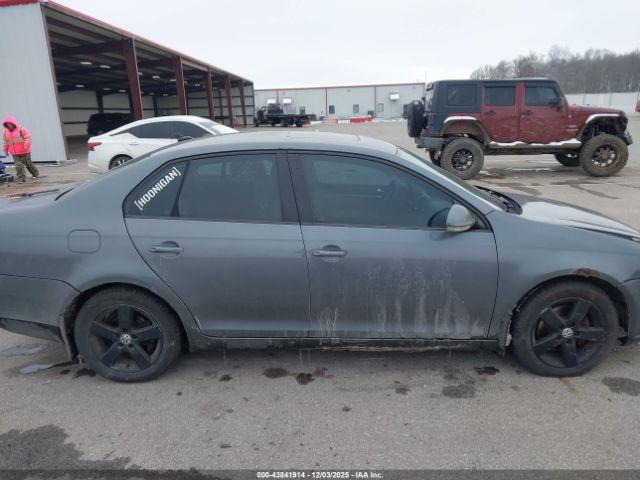 Volkswagen Jetta Image 16