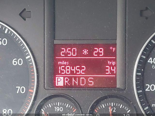 Volkswagen Jetta Image 3