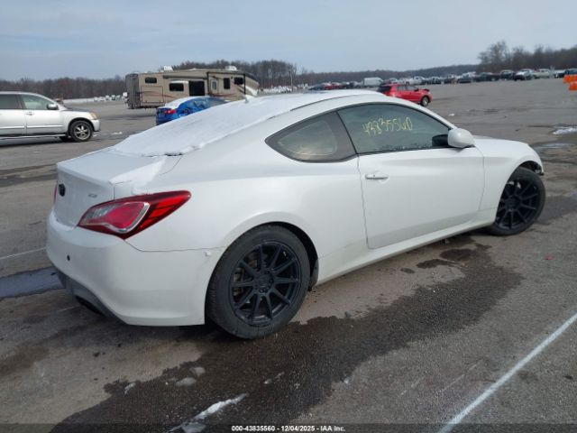 Hyundai Genesis 2.0t Premium Image 11