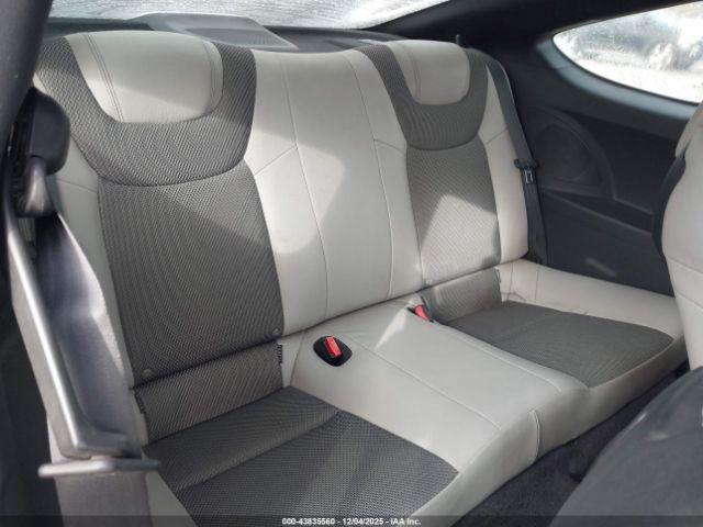 Hyundai Genesis 2.0t Premium Image 4