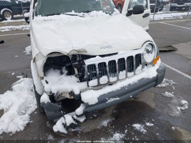 Jeep Liberty Sport Image 11