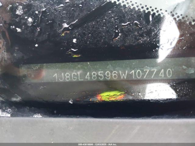 Jeep Liberty Sport Image 12