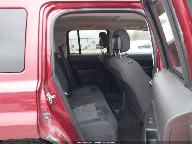 Jeep Patriot Altitude Image 11
