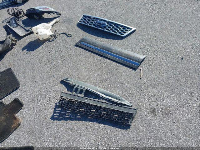 Ford Explorer Platinum Image 5