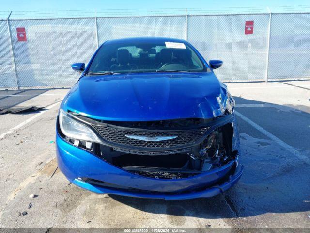 Chrysler 200 S Image 9