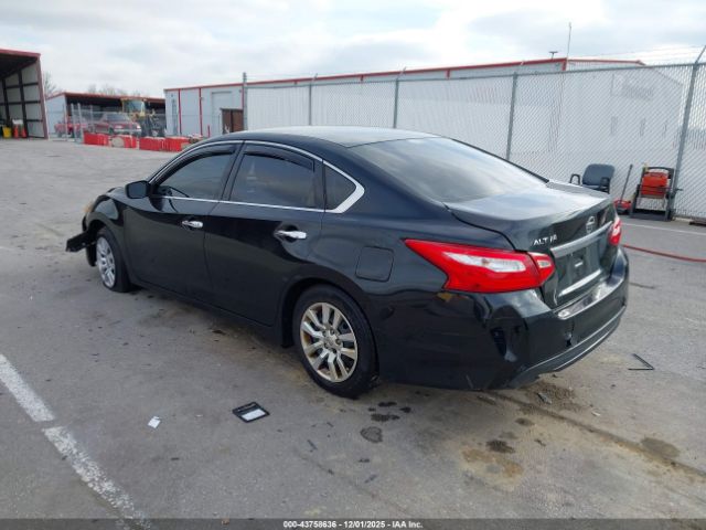 Nissan Altima Image 13