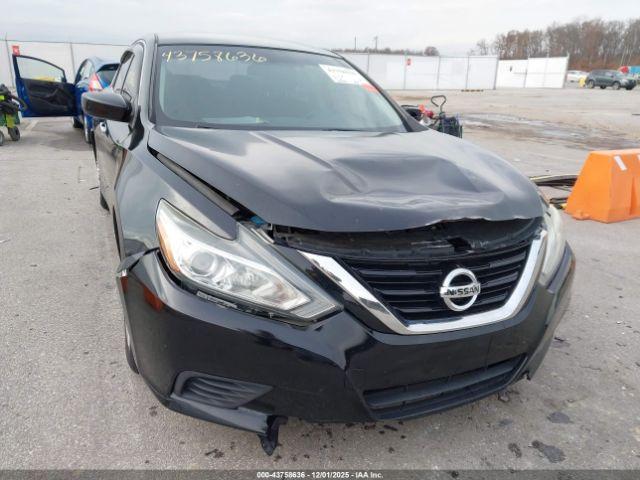 Nissan Altima Image 2