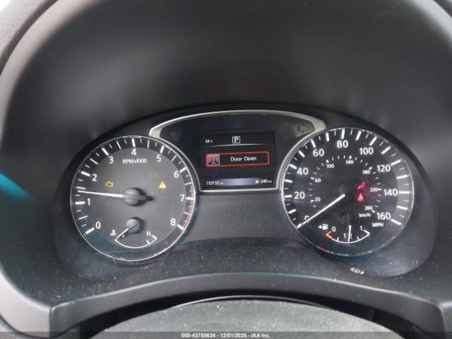 Nissan Altima Image 16