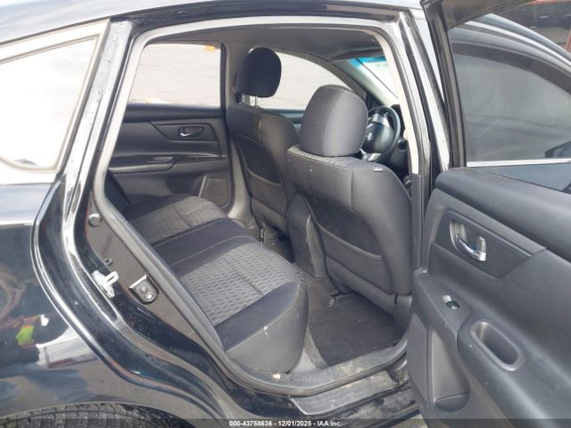 Nissan Altima Image 11