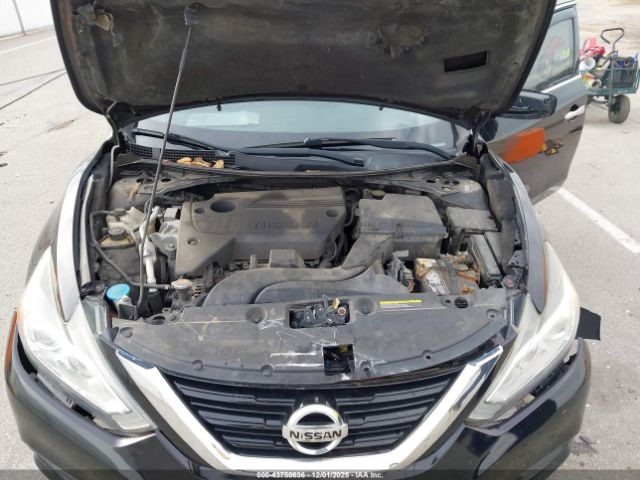 Nissan Altima Image 3