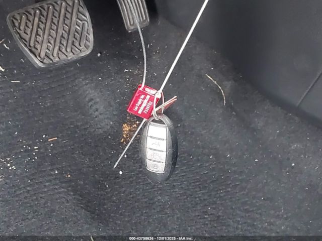 Nissan Altima Image 9