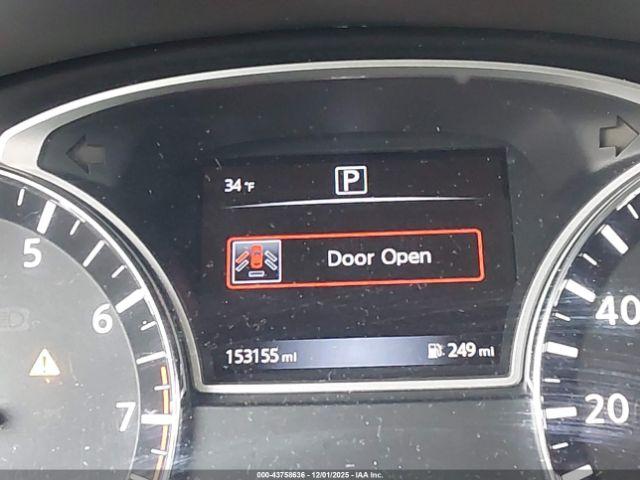 Nissan Altima Image 7