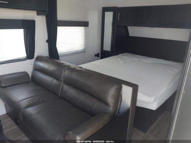 Forest River Cherokee Image 7