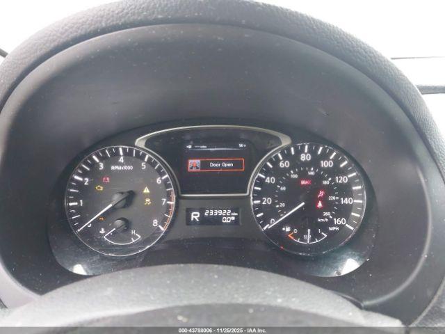 Nissan Altima 2.5 Sv Image 11