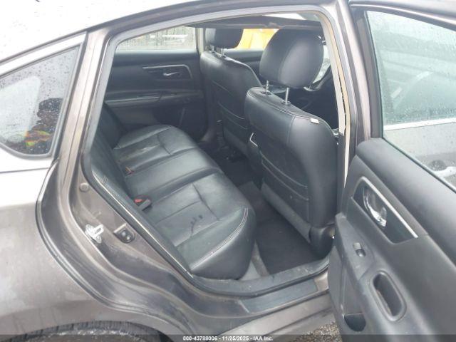 Nissan Altima 2.5 Sv Image 15