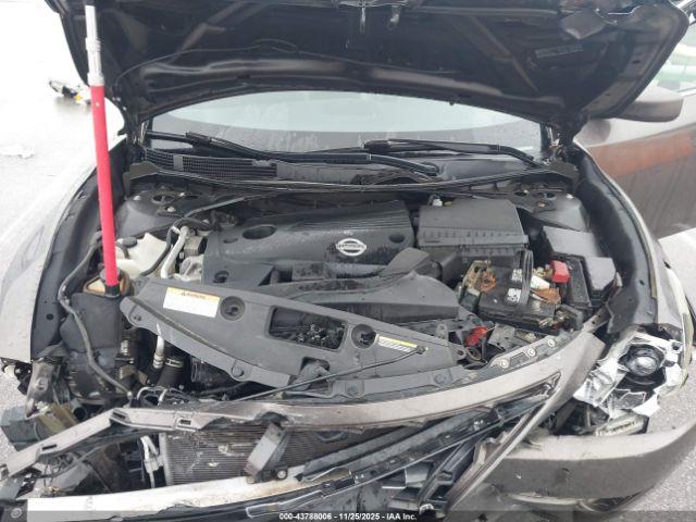 Nissan Altima 2.5 Sv Image 9