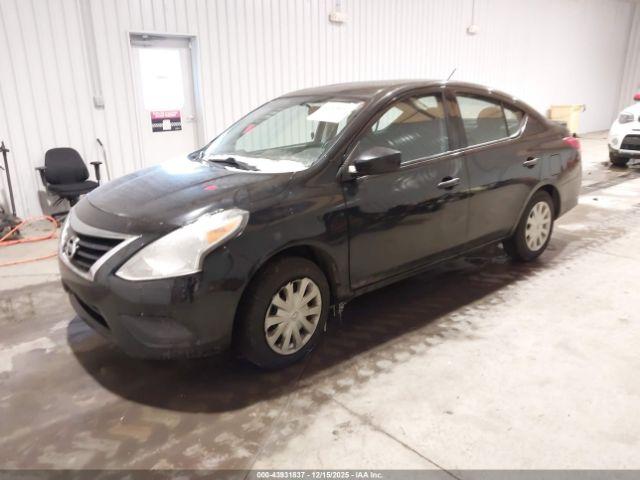 Nissan Versa 1.6 S+ Image 15