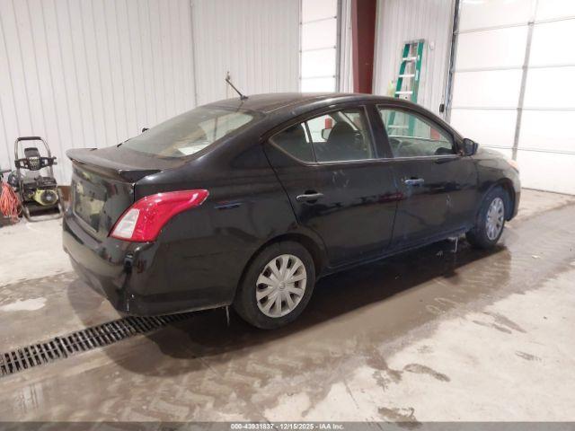 Nissan Versa 1.6 S+ Image 5