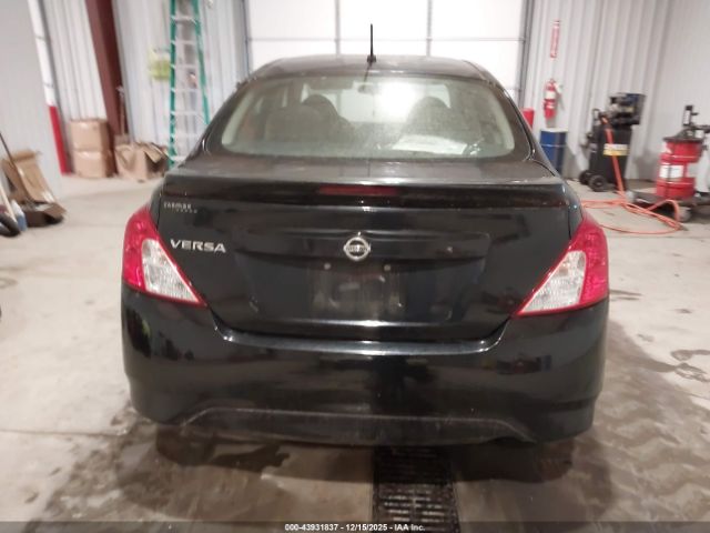 Nissan Versa 1.6 S+ Image 10