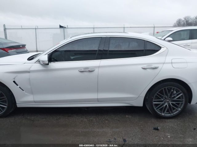 Genesis G70 2.0t Advanced Image 13
