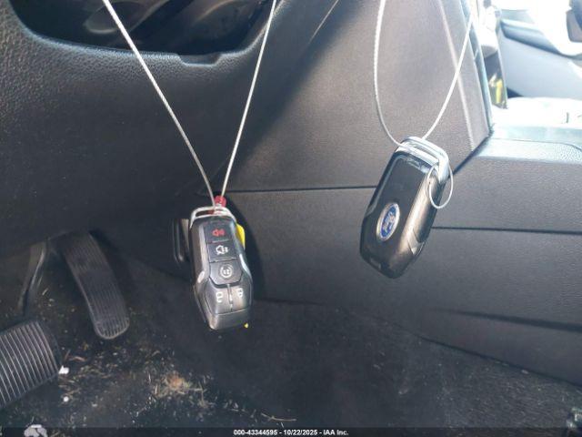 Ford Explorer Xlt Image 9