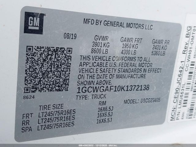 Chevrolet Express Work Van Image 6