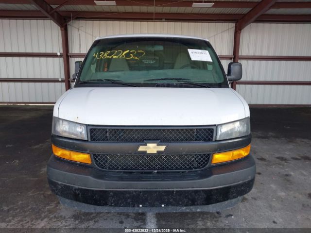 Chevrolet Express Work Van Image 12