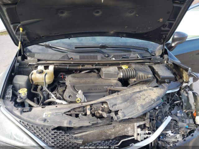 Chrysler Pacifica Touring Plus Image 10